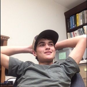 Meet your Posher, Christopher